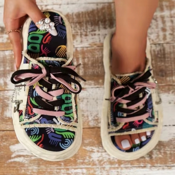 Fashionable Wedge Sandals. Size 40 - Picture 1 of 11